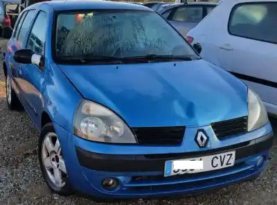 Veicolo di demolizione RENAULT CLIO II (BB_, CB_)  dell'anno 2004 alimentato K9K 702