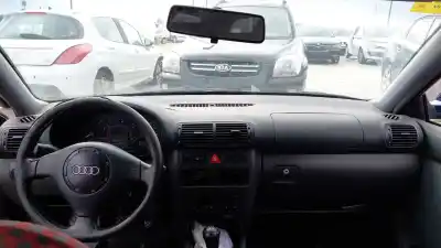 Veículo de Sucata audi a3 (8l1) 1.8 do ano 1999 alimentado agn