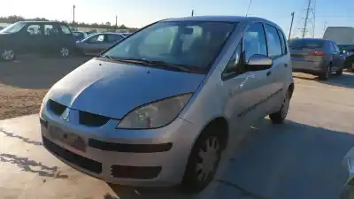Véhicule à la ferraille MITSUBISHI COLT VI (Z3_A, Z2_A)  de l'année 2007 alimenté OM 639.939