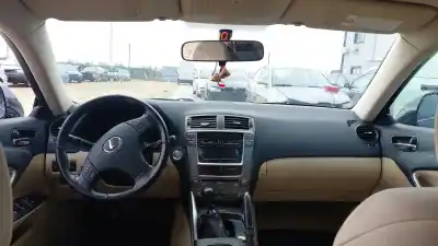 Vehicul casat lexus is ii (_e2_) 220d (ale20) al anului 2006 alimentat 2ad-fhv