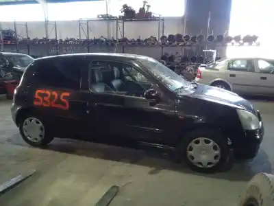 Scrapping Vehicle RENAULT CLIO II FASE II (B/CB0) Authentique of the year 2002 powered D4F712