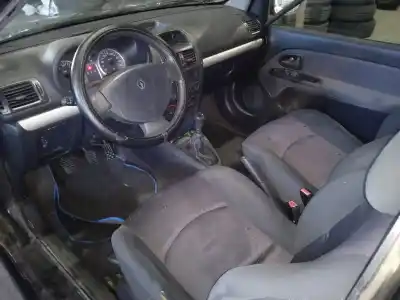 Scrapping Vehicle renault clio ii fase ii (b/cb0) authentique of the year 2002 powered d4f712