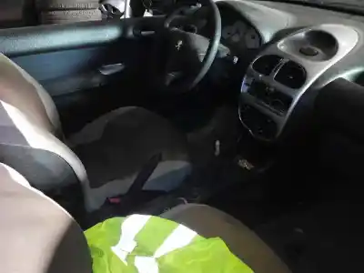 Veículo de Sucata peugeot 206 berlina 206 5p xr 75 do ano 1999 alimentado g-kfx