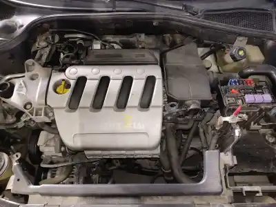 Здавання транспортного засобу renault laguna ii (bg0) authentique року 2001 потужний k4m d7
