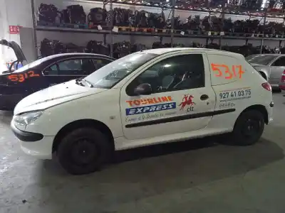 Veículo de Sucata peugeot 206 berlina e-music do ano 2008 alimentado 8hz