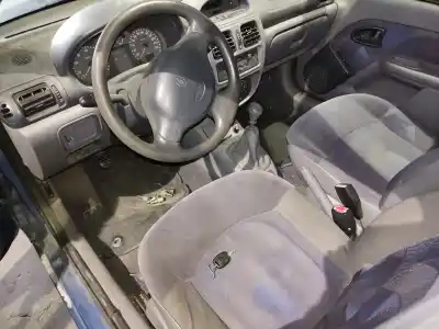 Здавання транспортного засобу renault clio ii fase ii (b/cb0) pack authentique року 2001 потужний d7fg7