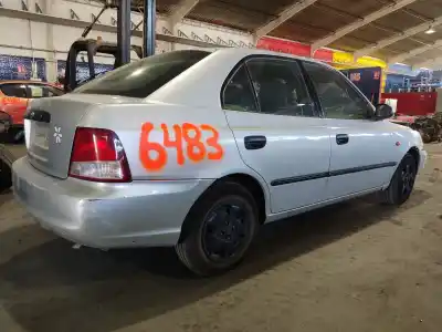 Veicolo di demolizione hyundai accent (lc) gl 4p dell'anno 2001 alimentato g4ea