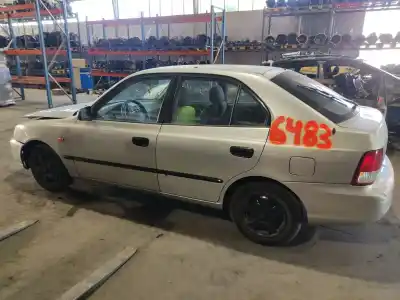 Veicolo di demolizione hyundai accent (lc) gl 4p dell'anno 2001 alimentato g4ea