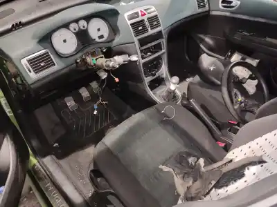 Здавання транспортного засобу peugeot 307 (s1) xr року 2002 потужний rhy