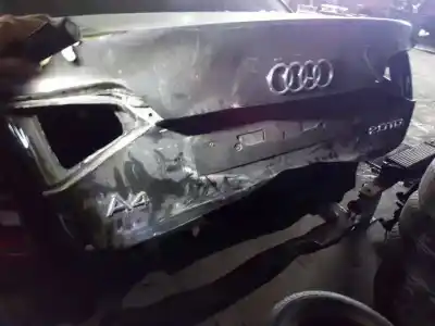 Veículo de Sucata audi a4 b8 (8k2) 2.0 tdi do ano 2008 alimentado cag