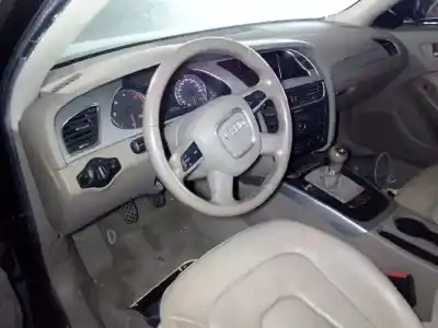 Veículo de Sucata audi a4 b8 (8k2) 2.0 tdi do ano 2008 alimentado cag