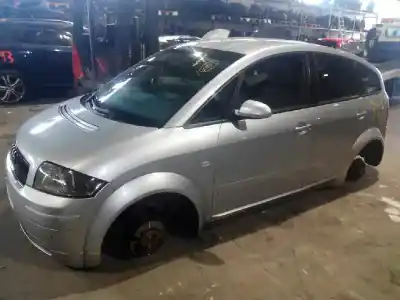 Veículo de Sucata audi a2 (8z0) 1.4 do ano 2001 alimentado aua