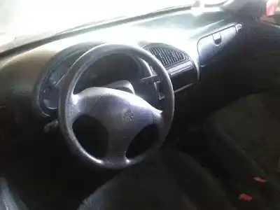 Veículo de Sucata citroen saxo 1.5 diesel do ano 1999 alimentado vjz