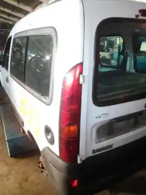 Sloopvoertuig renault kangoo (f/kc0) authentique 64 cv / 47 kw van het jaar 2004 aangedreven f8q p6