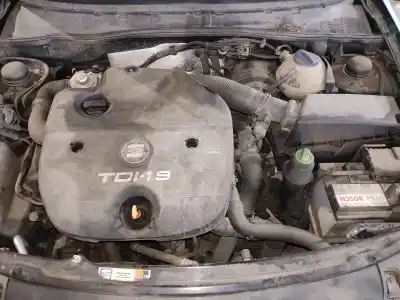 Veículo de Sucata seat ibiza (6k1) sport do ano 2000 alimentado agr