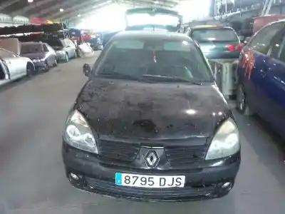Здавання транспортного засобу RENAULT CLIO II FASE II (B/CB0) 1.5 dCi Diesel року 2001 потужний K9K B7