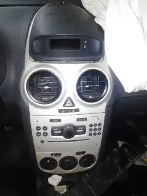 Veículo de Sucata opel corsa d cosmo do ano 2001 alimentado z14xep