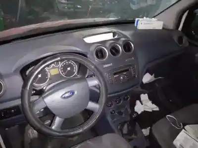 Здавання транспортного засобу ford transit connect (tc7) furgón (2006->) року 2010 потужний r3pa