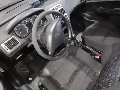 Veículo de Sucata peugeot 307 (s1) xn do ano 2002 alimentado nfu