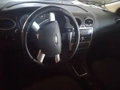 Veículo de Sucata ford focus berlina (cap) ambiente (d) do ano 2005 alimentado g8da