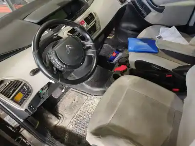 Veículo de Sucata citroen c4 picasso exclusive do ano 2008 alimentado rhj