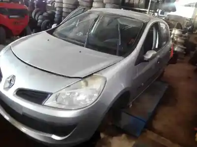 Veículo de Sucata renault clio iii imusic confort dynamique do ano 2006 alimentado k4j780
