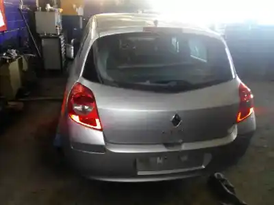 Veículo de Sucata renault clio iii imusic confort dynamique do ano 2006 alimentado k4j780