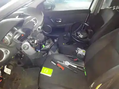 Veículo de Sucata renault clio iii imusic confort dynamique do ano 2006 alimentado k4j780