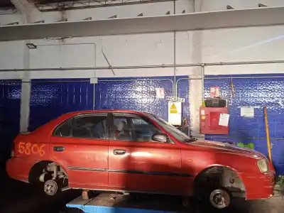 Véhicule à la ferraille hyundai accent (lc) gl 4p de l'année 2000 alimenté 4eh