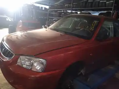 Véhicule à la ferraille hyundai accent (lc) gl 4p de l'année 2000 alimenté 4eh