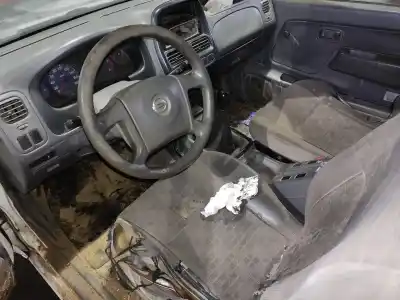 Scrapping Vehicle NISSAN PICK-UP (D22) TD Doble Cabina Rally Raid 4X4 of the year 2002 powered YD25DDTI