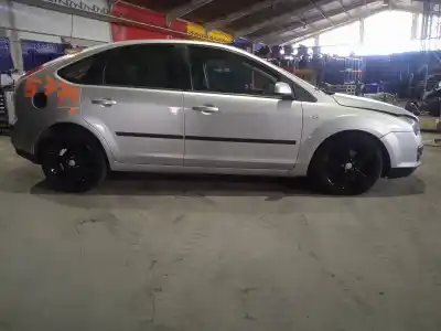 Veículo de Sucata ford focus berlina (cap) ambiente (d) do ano 2005 alimentado g8da