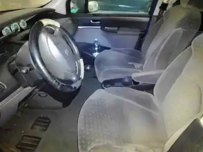 Veicolo di demolizione peugeot 807 sr pack dell'anno 2004 alimentato rht