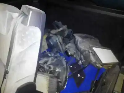 Veicolo di demolizione peugeot 807 sr pack dell'anno 2004 alimentato rht