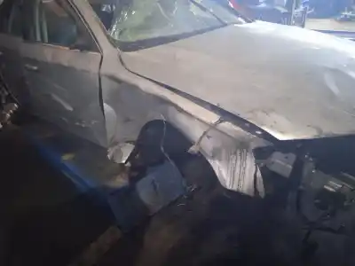 Veículo de Sucata audi a4 b8 (8k2) 2.0 tdi do ano 2013 alimentado cjcb