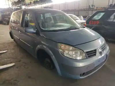 Scrapping Vehicle RENAULT SCENIC II i- Music of the year 2006 powered F9QEE804