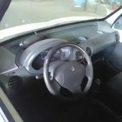 Sloopvoertuig renault kangoo (f/kc0) 1.2 van het jaar 2001 aangedreven d7f726