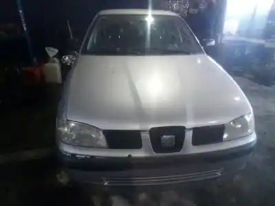 Veículo de Sucata SEAT IBIZA (6K1) Sport do ano 2001 alimentado AGR