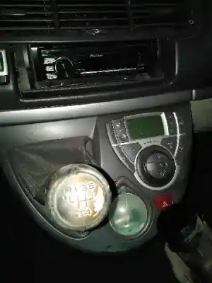 Veículo de Sucata peugeot 807 sr pack do ano 2018 alimentado rhw