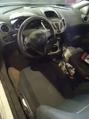 Veículo de Sucata ford fiesta (cb1) ambiente do ano 2010 alimentado f6jb