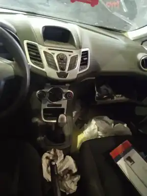 Veículo de Sucata ford fiesta (cb1) ambiente do ano 2010 alimentado f6jb