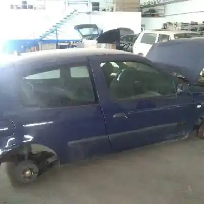Scrapping Vehicle renault clio ii fase ii (b/cb0) 1.2 of the year 2001 powered d7fg7