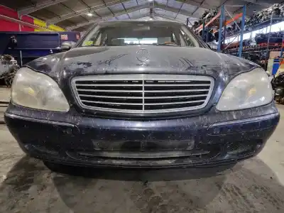 Vehículo de desguace MERCEDES                                           CLASE S (W220)                                                                                                                                                                                                                                             S 500 (220.075, 220.175, 220.875)                                                                                                                                                                                                                          del año 2001 con motor M113960