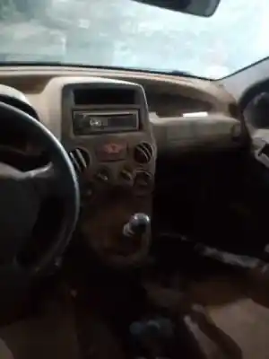 Veículo de Sucata fiat panda (169) 1.3 16v jtd dynamic do ano 2007 alimentado 188a8000