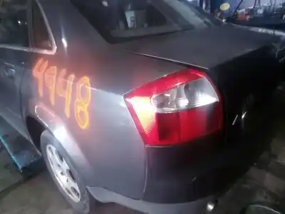 Veículo de Sucata audi a4 berlina (8e) 2.0 16v fsi do ano 2003 alimentado awa