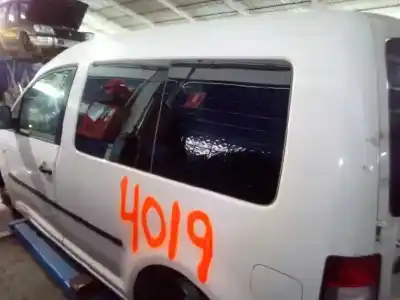 Veicolo di demolizione volkswagen caddy ka/kb (2k) kombi dell'anno 2007 alimentato bsu