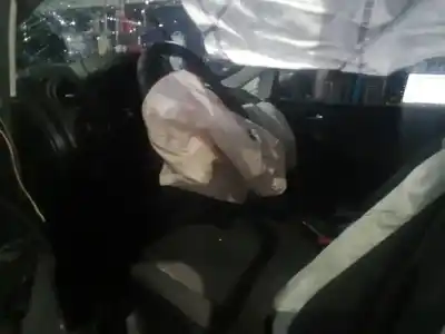 Veículo de Sucata seat altea (5p1) reference ecomotive do ano 2010 alimentado cayc