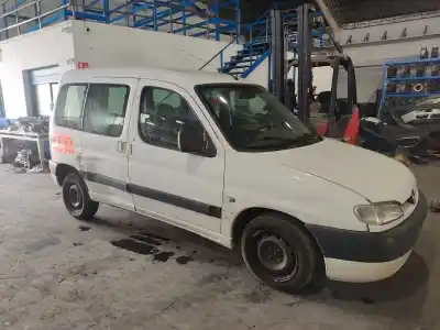 Здавання транспортного засобу peugeot partner (s1) combispace року 2001 потужний nfu