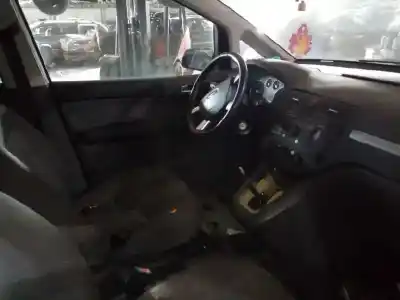 Scrapping Vehicle ford focus c-max (cap) connection of the year 2004 powered g8da