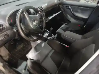 Veículo de Sucata seat toledo (1m2) signo do ano 2003 alimentado asv